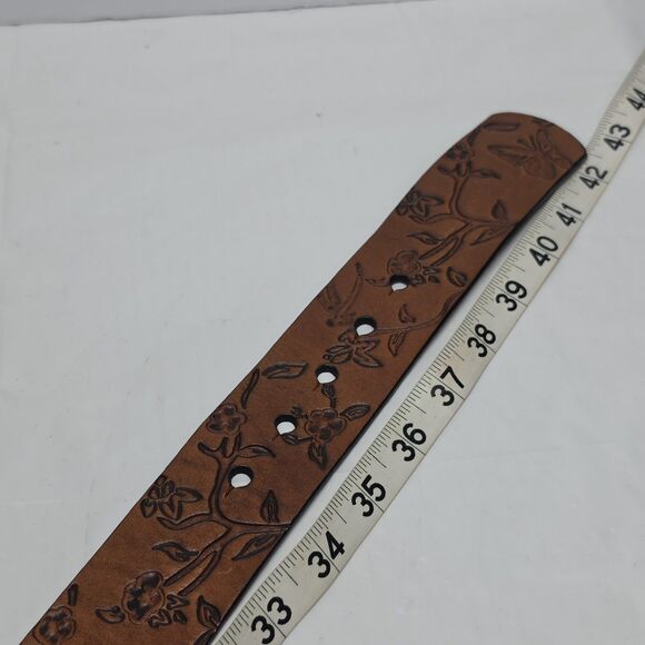 Liz Claiborne Brown Leather Butterflies Floral Embossed Belt M Boho Cowgirl